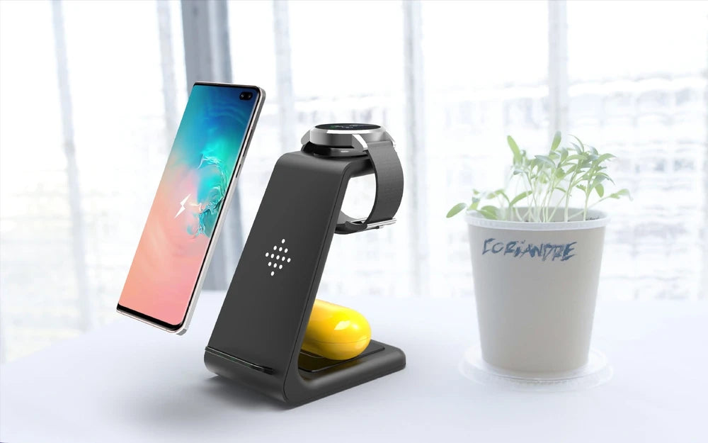 3-in-1 Foldable Magnetic Wireless Charging Station